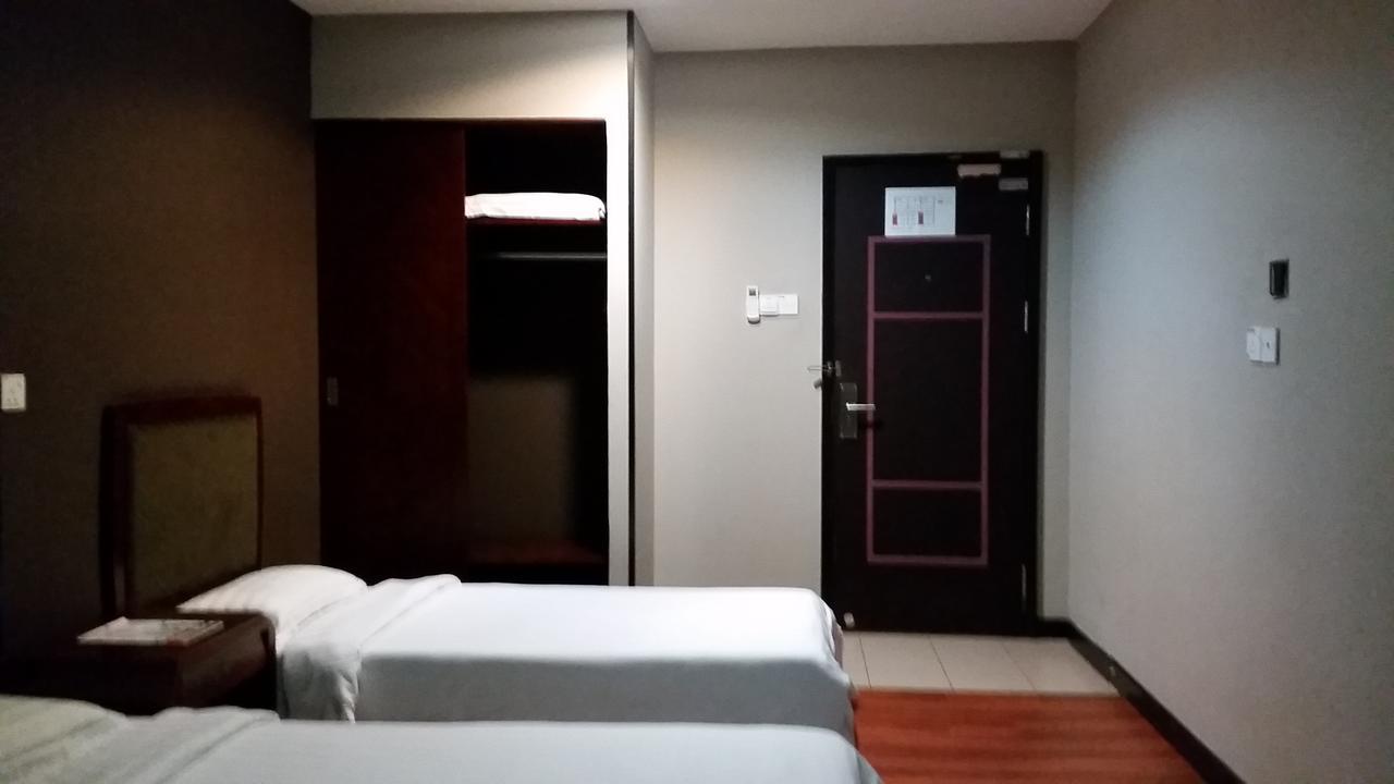 فندق سادونج 88 كوتا كينابالو المظهر الخارجي الصورة